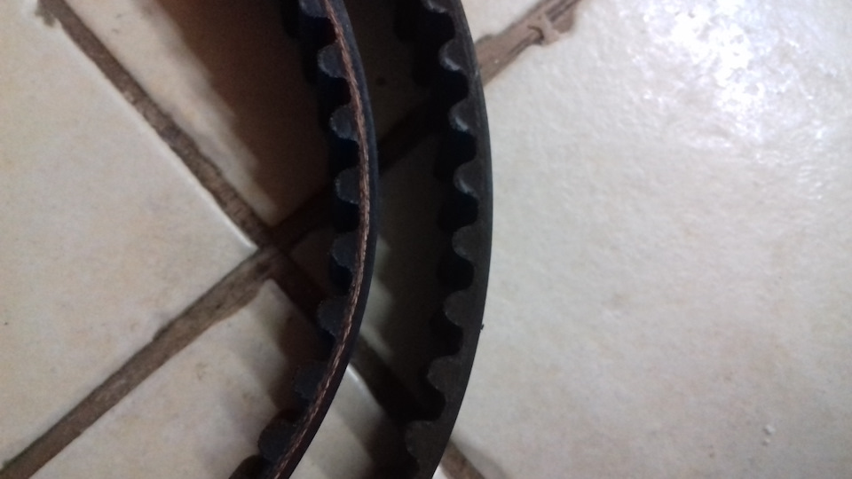 Замена ГРМ, шум подшипника Гены, сопливит масло с привода коробки.и ...