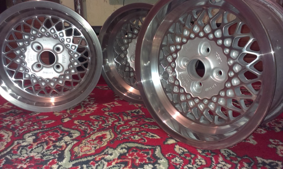 Диски r15 4x100. Колеса SSR r15 4x100 6j. Диски rial r15. Диски rial r15 4x100. Диски rial 7j 15h2 et23.