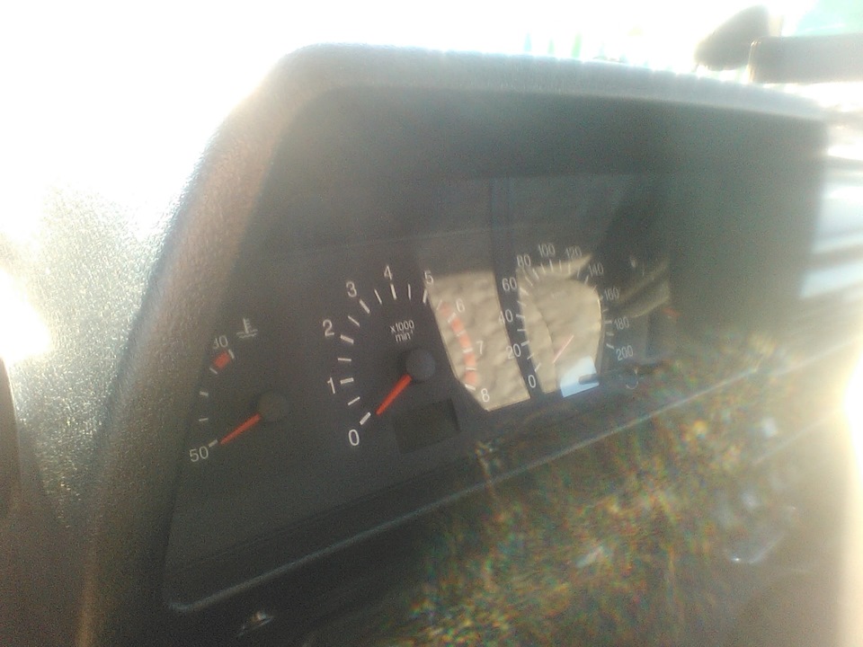 Ваз 2115 торпеда люкс. Приборная панель vdo на ниву. Панель на ниву 2114. Панель от ваз 2114 на ваз 2121. Приборка от ваз 2115.