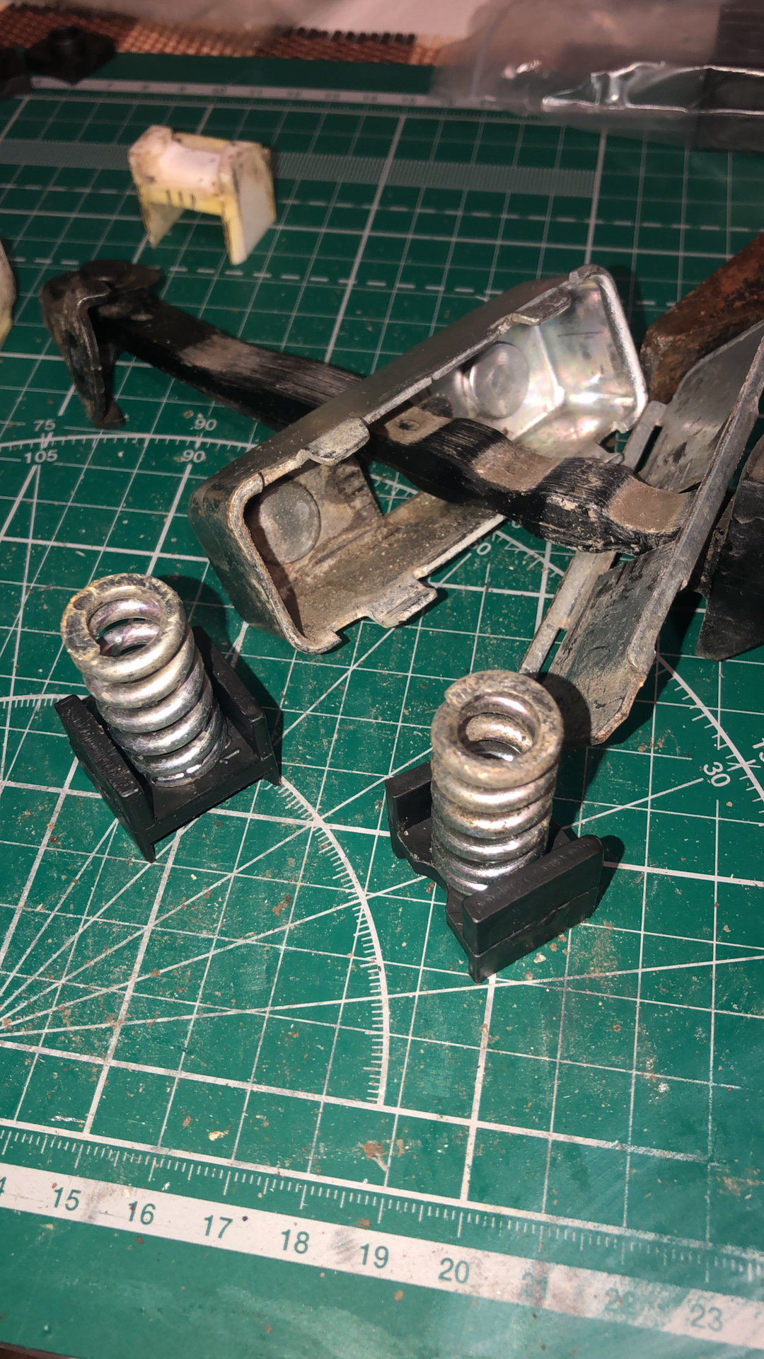 Шумка дверей — Mazda 6 (3G) GJ, 2,5 л, 2015 года | своими руками | DRIVE2