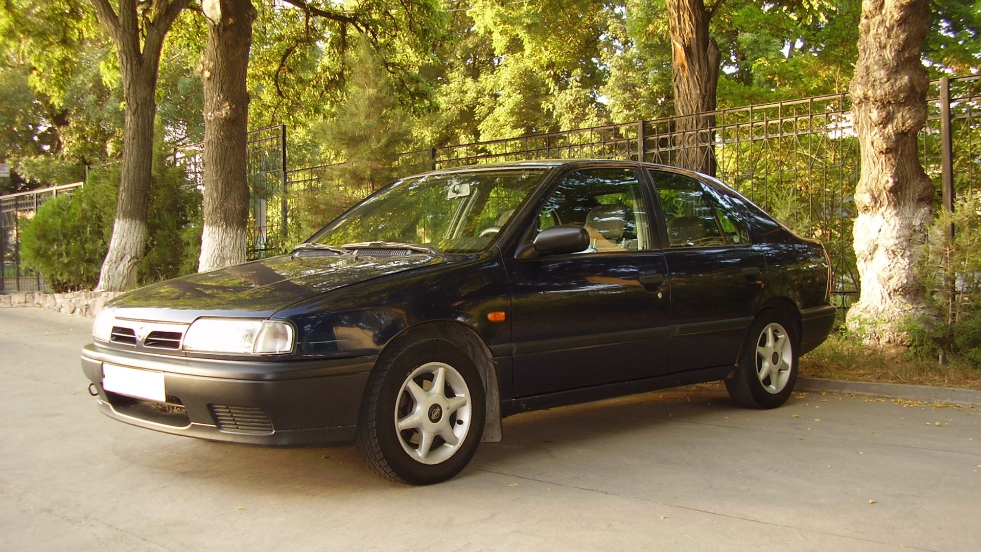 Nissan Primera (P10) 2.0 бензиновый 1992 2.0 на DRIVE2