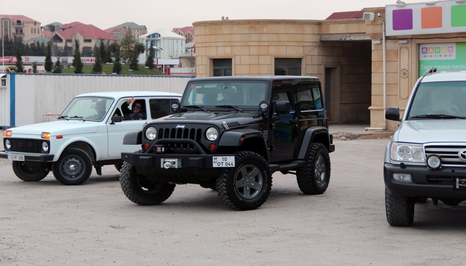 нива под гелендваген. нива крузак. уаз патриот 2021. крузак и 10 000 р. Pajero vs land cruiser.