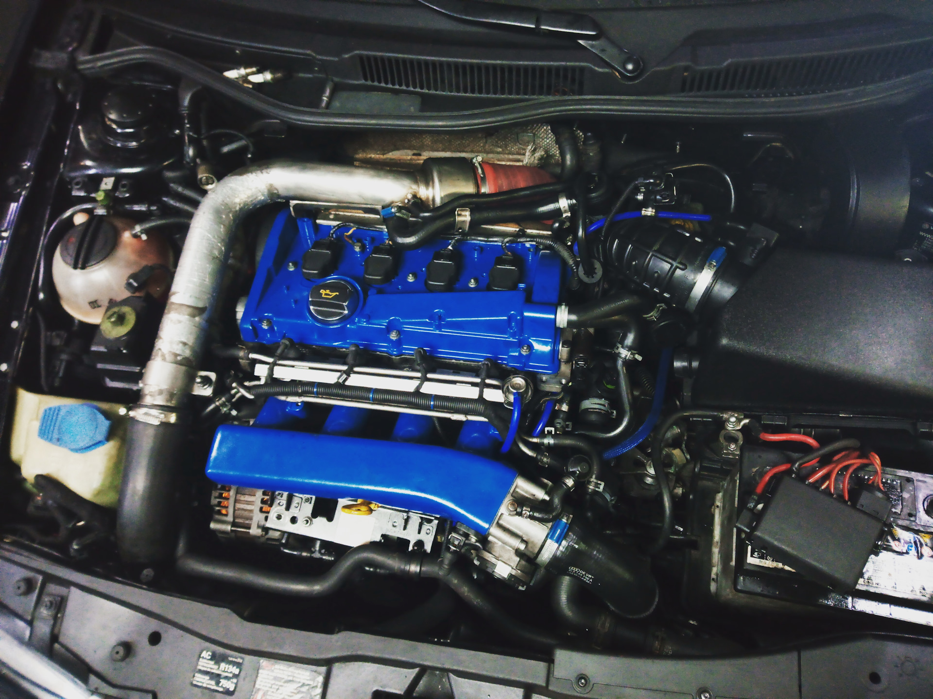 4.8 turbo. Гольф 4 1.8 турбо подкапотка. Подкапотка гольф 4 1.8. Гольф 4 1.8. Подкапотка гольф 7.