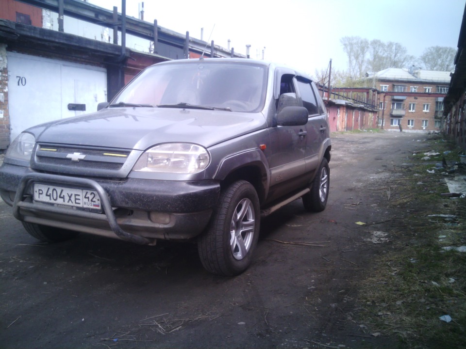 поставил новые катки с нулевым вылетом! — Chevrolet Niva, 1,7 л, 2005 ...