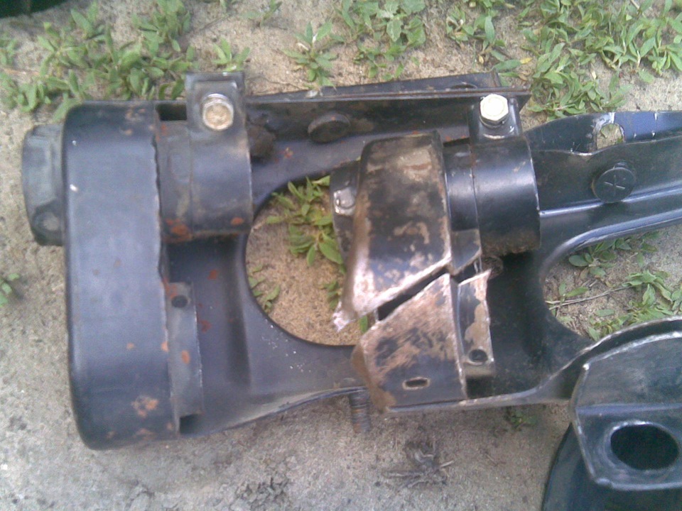 сломался ключ в замке зажигания. — Lada 21065, 1,4 л, 1997 года ...