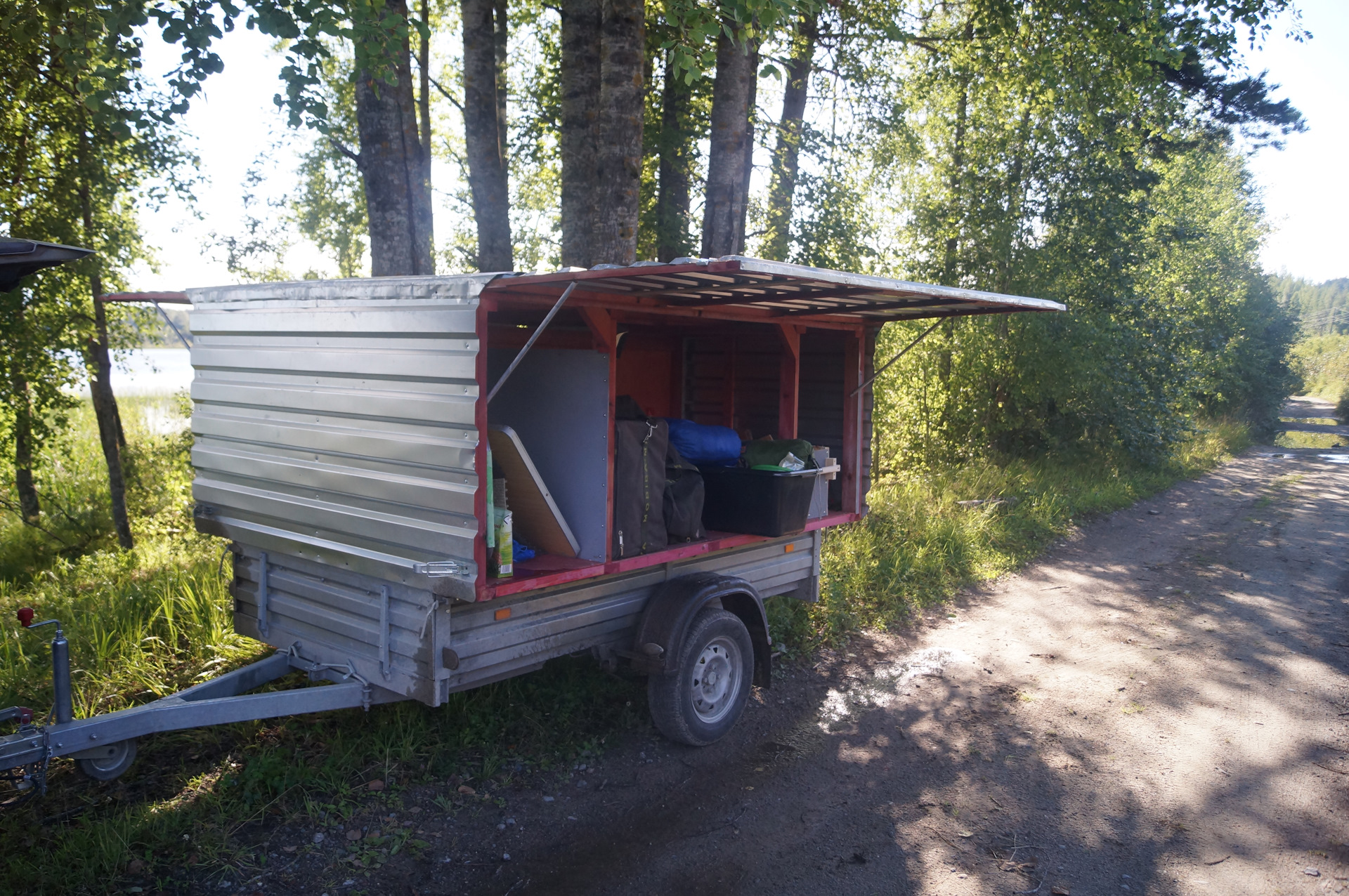 прицеп для отдыха на природе