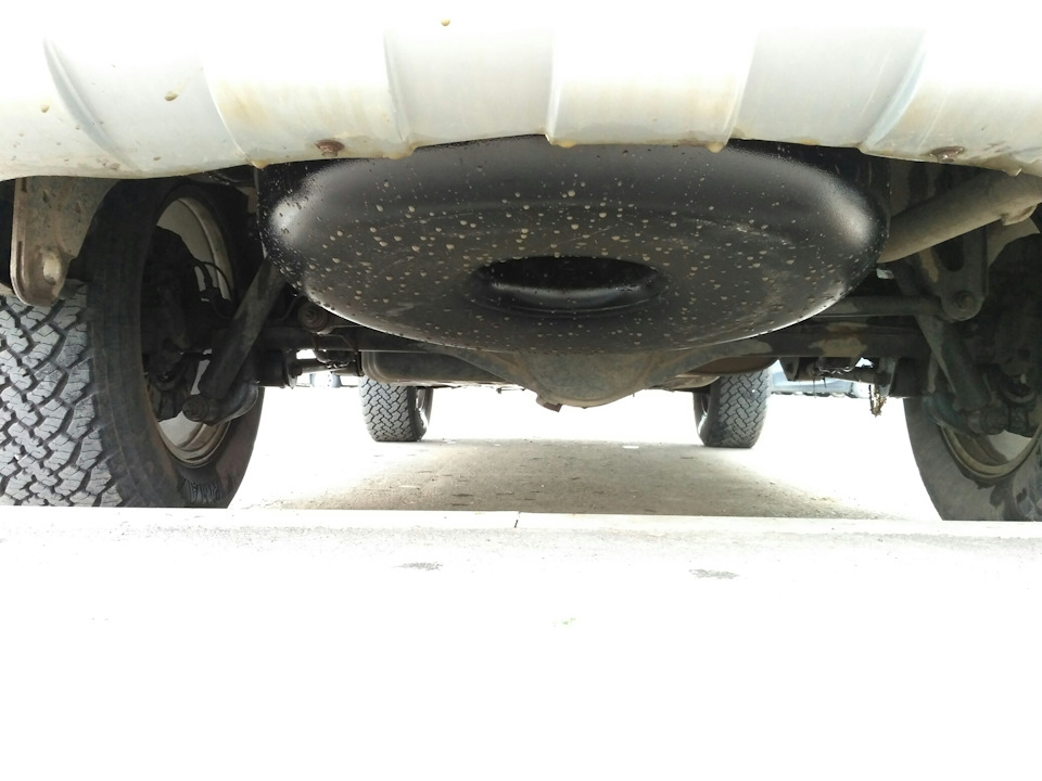 Great wall hover гбо. Great wall hover h5 двигатель 2. Газовый тороидальный баллон hover h2. Гбо на ховер н5. Ховер гбо.