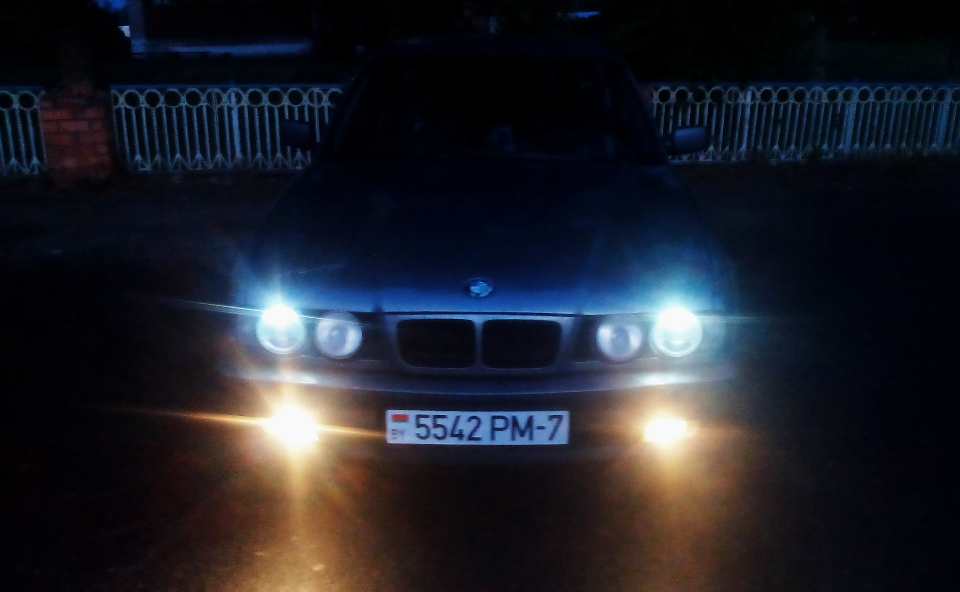 bmw 116 когда завожу горит лампа абс и тормоза bmw 116 когда завожу горит лампа абс и тормоза