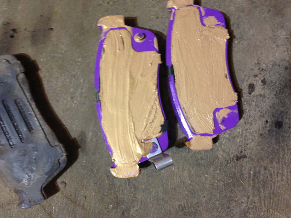 Противоскрипные пластины - Toyota E120, 1,5 л, 2002 года расходники DRIVE2