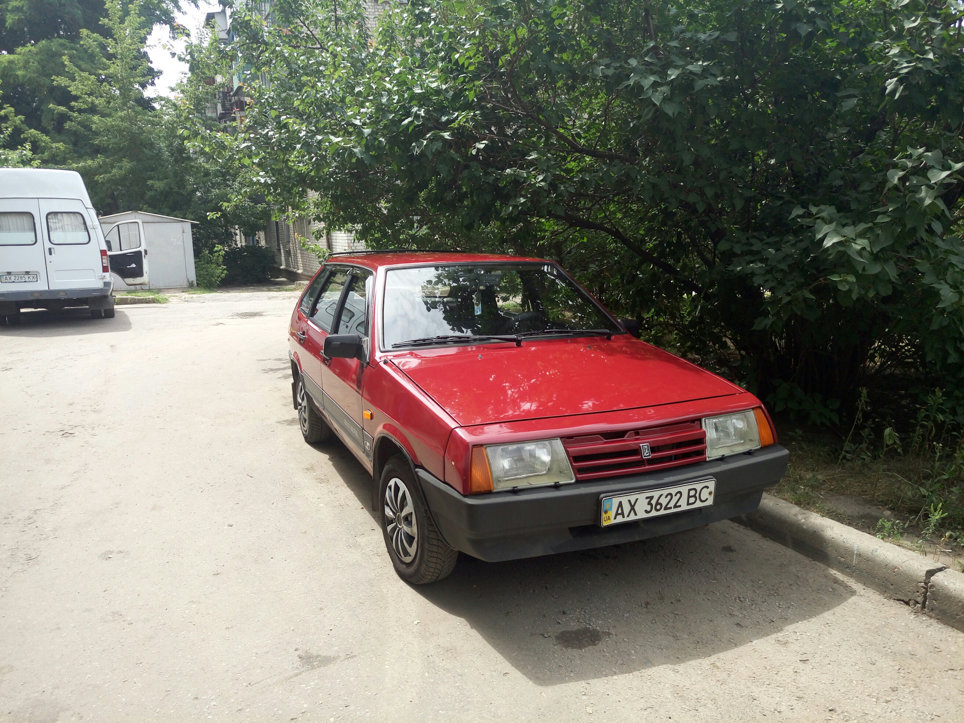 Подкрасил двери, молдинги. ВАЗ 2109. — Lada 21091, 1,1 л, 1992 года |  своими руками | DRIVE2