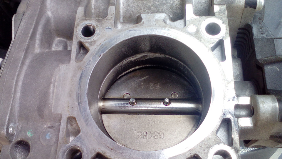 Чистка дросселя - Lada Гранта, 1,6 л, 2012 года плановое ТО DRIVE2