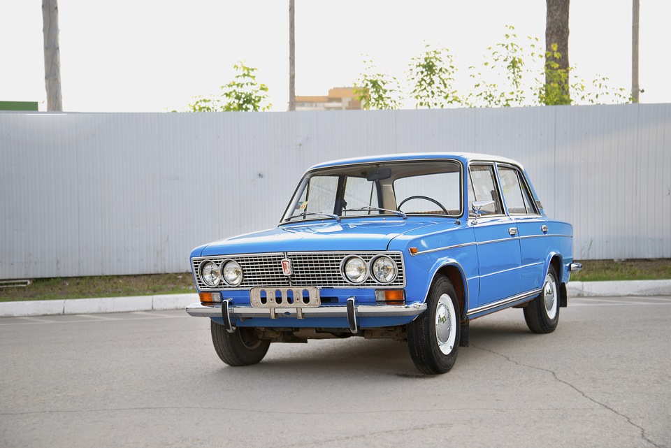 Год выпуска 1974. ВАЗ 2103 1974 синяя. 2101 Жигули 1974. ВАЗ-2103 «Жигули» милионный.