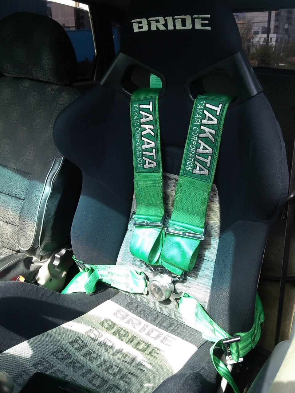 ремни  takata на мазда rx-8. руль таката оригинал. Bride takata ковши. ковш recaro ремни takata. тренд таката.