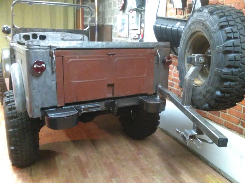 Калитка запасного колеса. — ГАЗ 69A, 2,5 л, 1960 года | тюнинг | DRIVE2