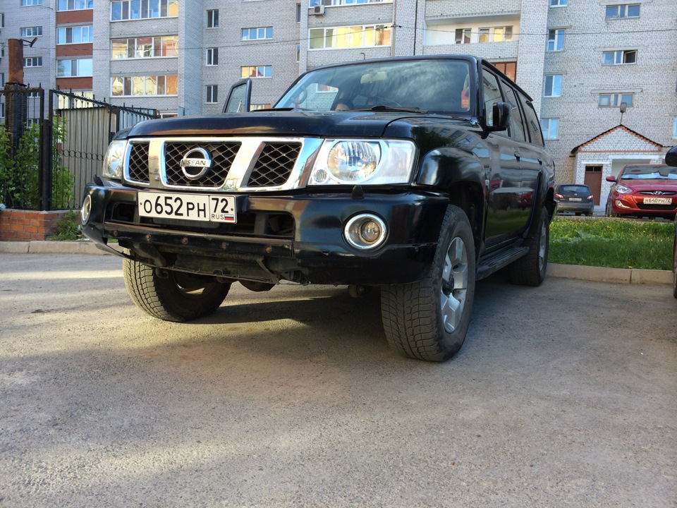 Ниссан патрол своими руками. Nissan Patrol y61 дорестайл. Nissan Patrol y61 без бампера. Nissan Patrol y62 силовой бампер. Аэродинамический обвес ноздри Ниссан патруль y61.