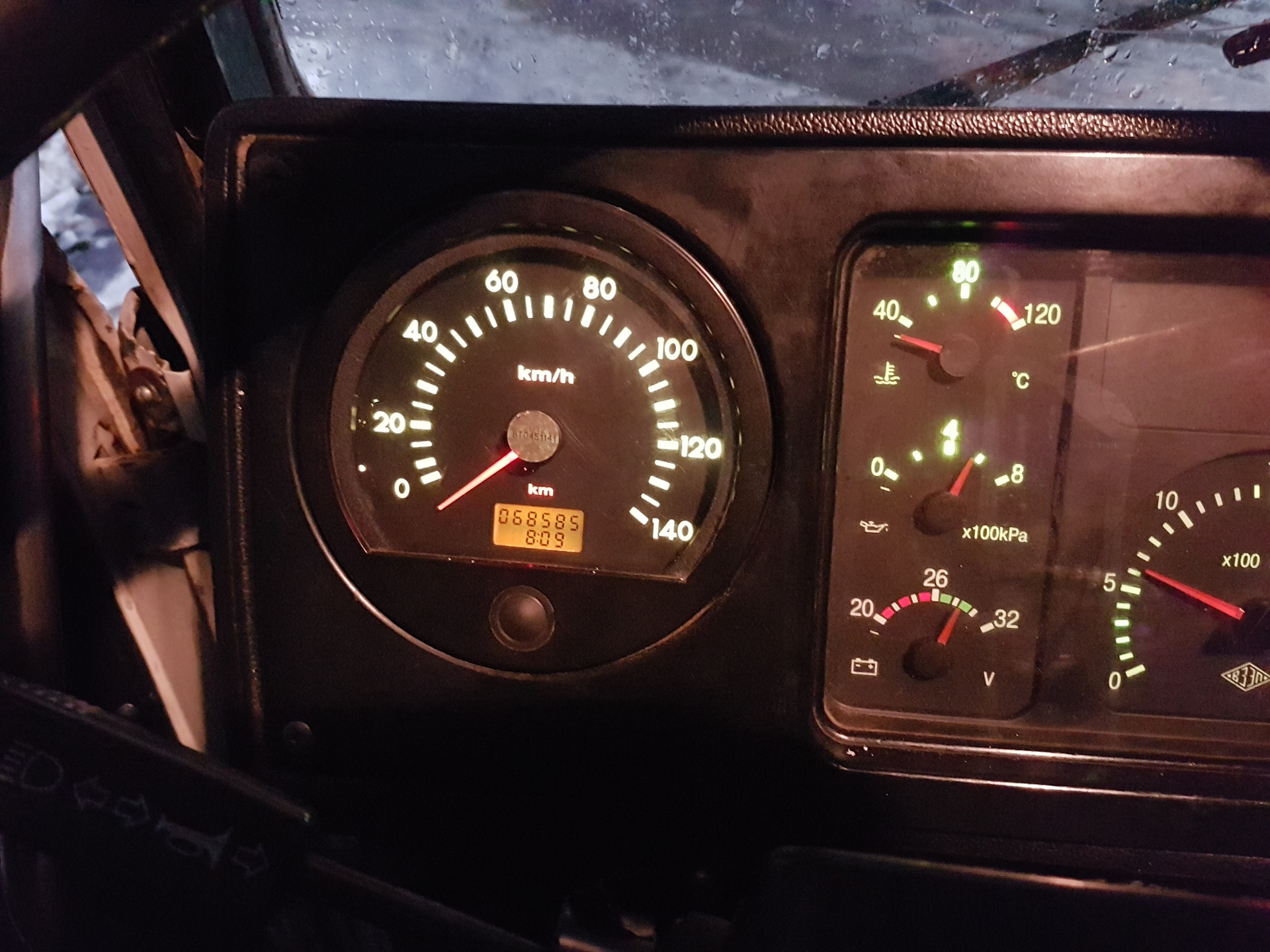 панель приборов шакман x3000. спидометр 81. спидометр shaanxi 81. 27110. спидометр шакман f2000.