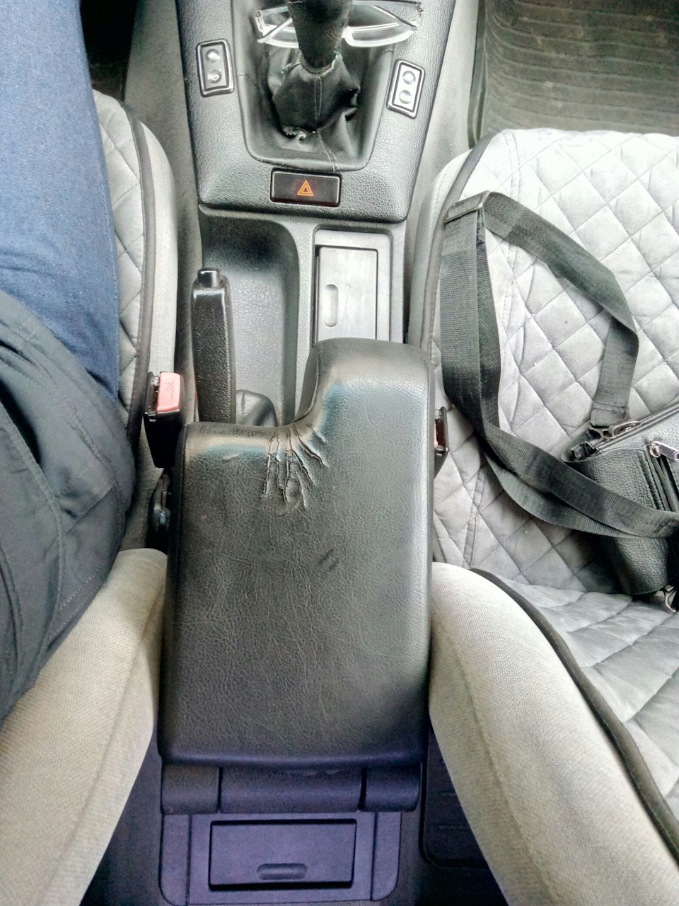 Его величество ПОДЛОКОТНИК — BMW 3 series (E36), 2 л, 1992 года ...