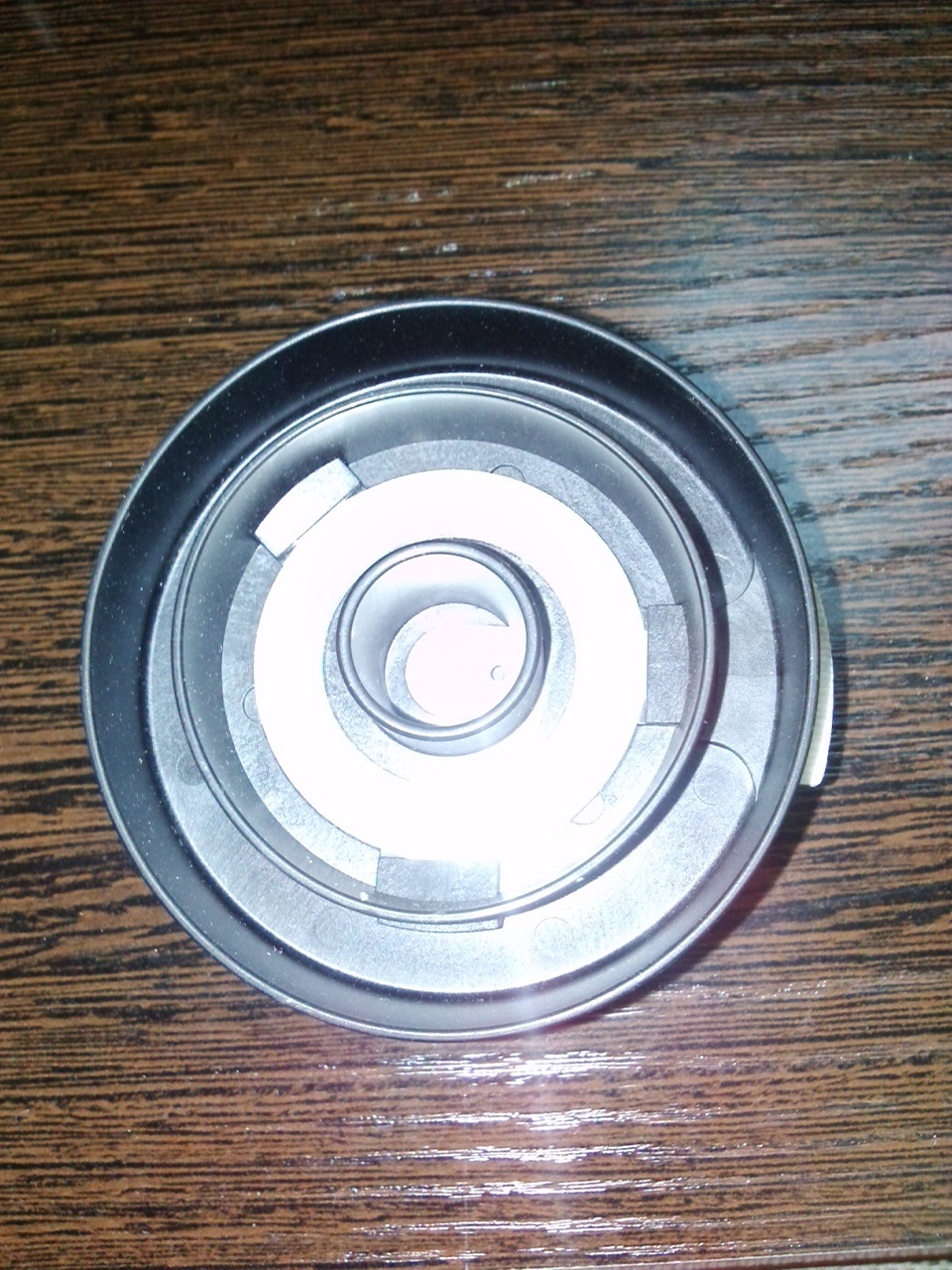 Замена бегунка крышки трамблера — Nissan Prairie Mark II, 2 л, 1992 ...