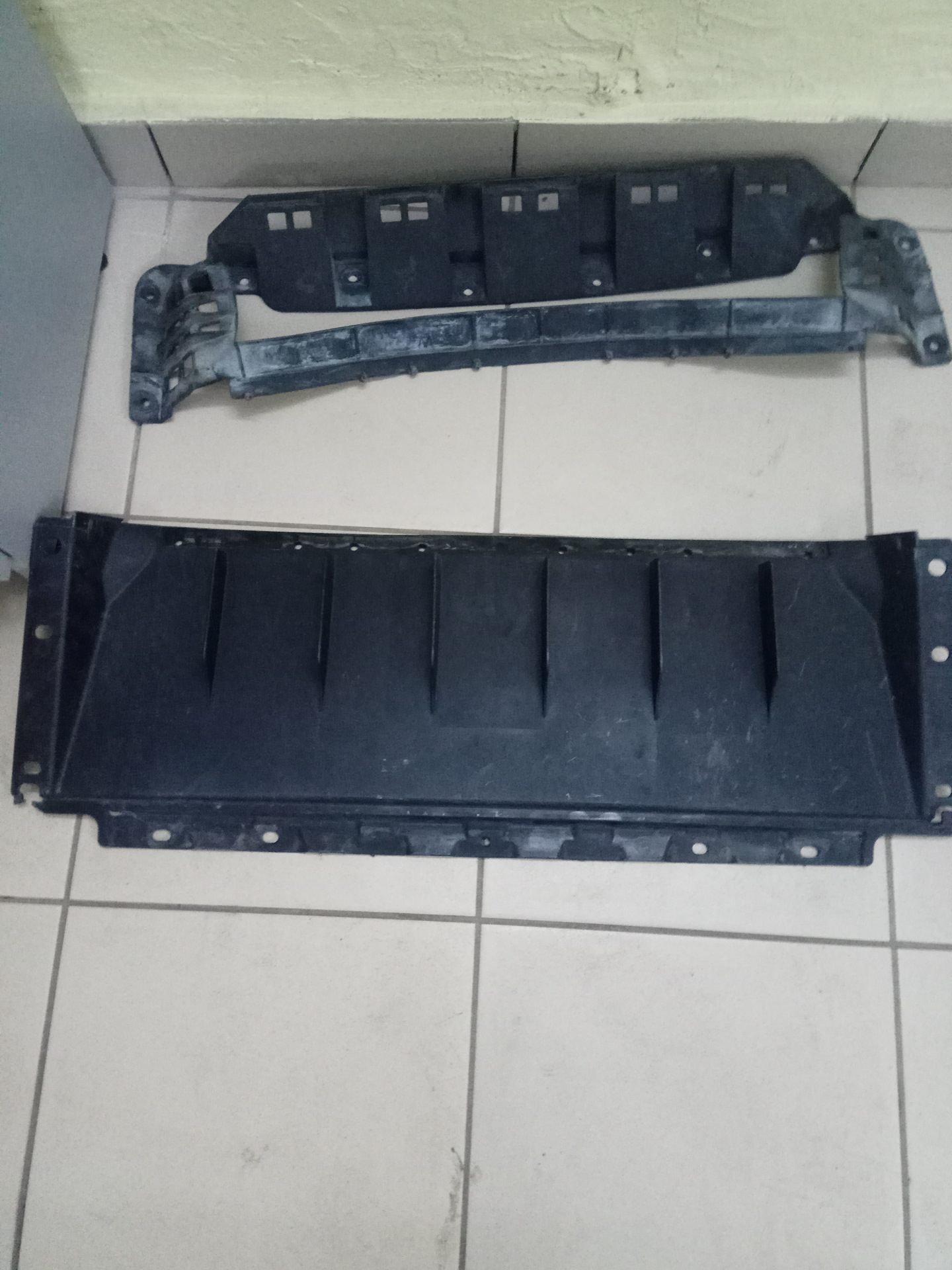 Направляющая потока воздуха. — Subaru Impreza (GE/GH), 1,5 л, 2009 года ...