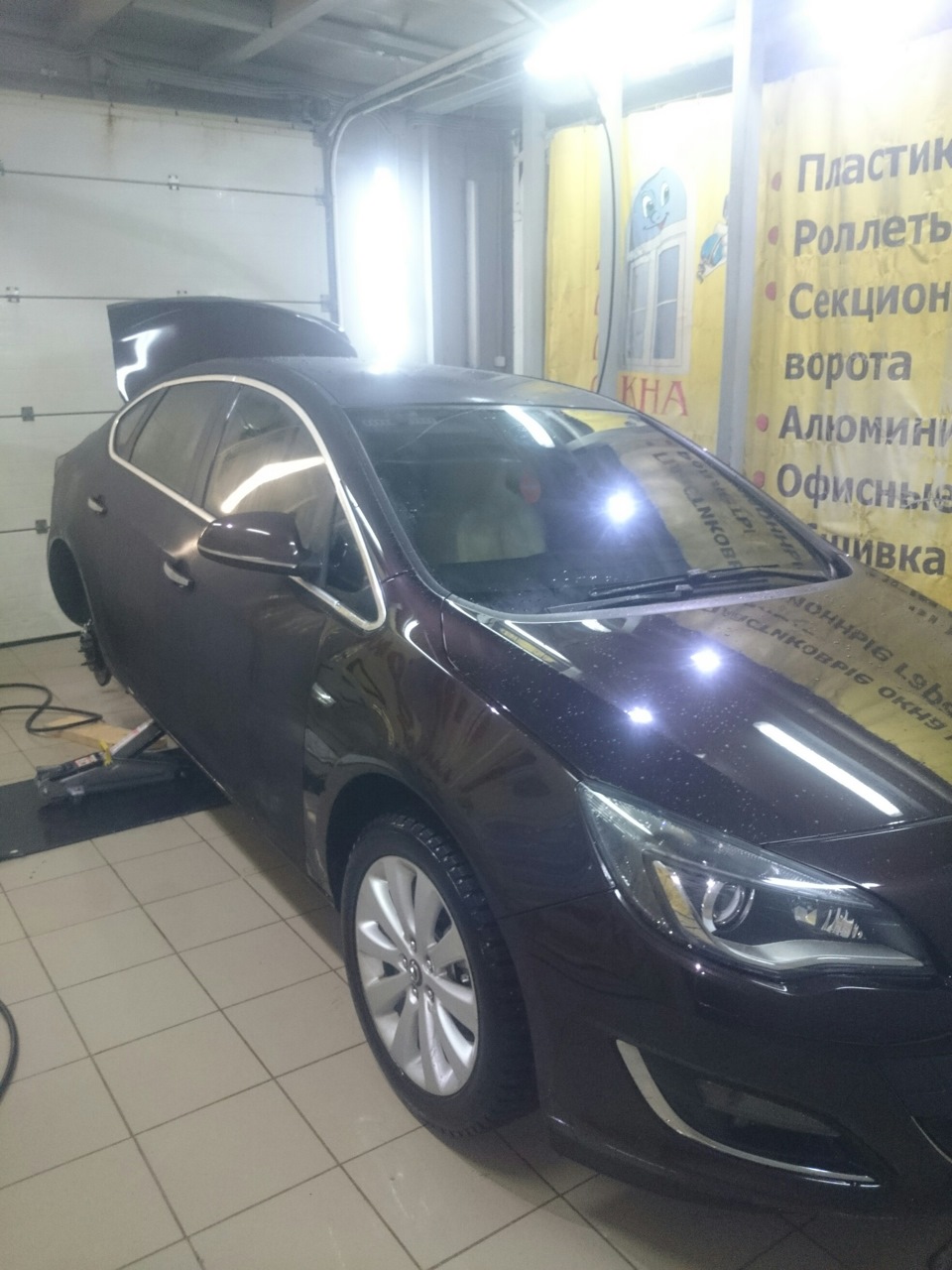 Стук чехлов задних амортизаторов — Opel Astra J, 1,6 л, 2013 года ...