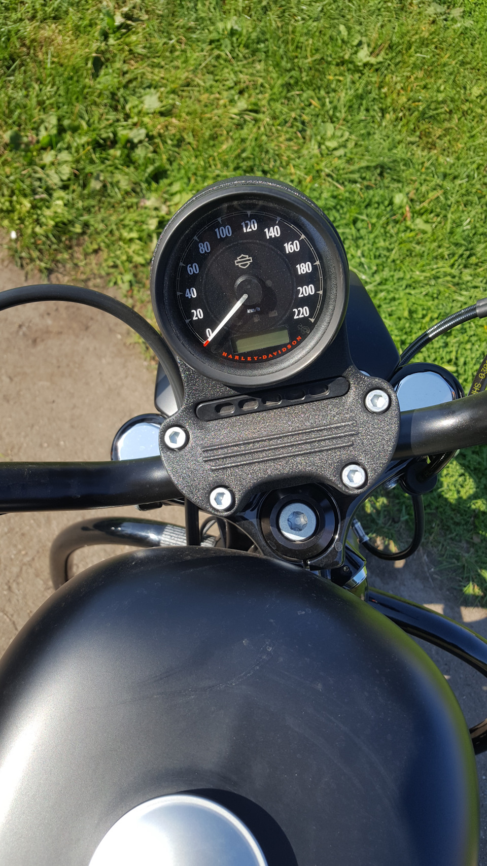 Мотоцикл harley davidson iron 883. Смотреть фото Мотоцикл harley davidson iron 883. Смотреть картинку Мотоцикл harley davidson iron 883. Картинка про Мотоцикл harley davidson iron 883. Фото Мотоцикл harley davidson iron 883
