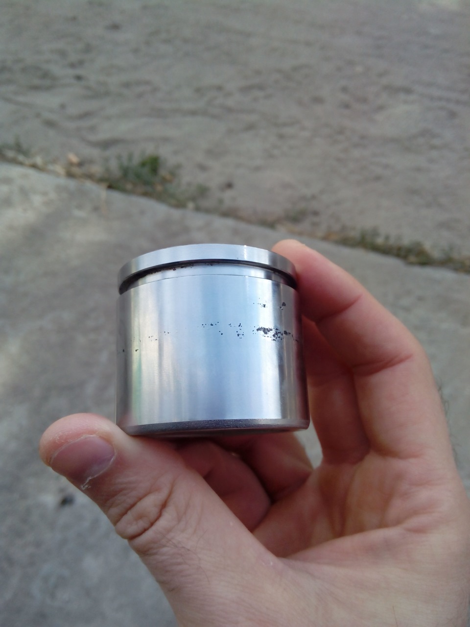 тормозной поршень. как оно бывает. — DRIVE2