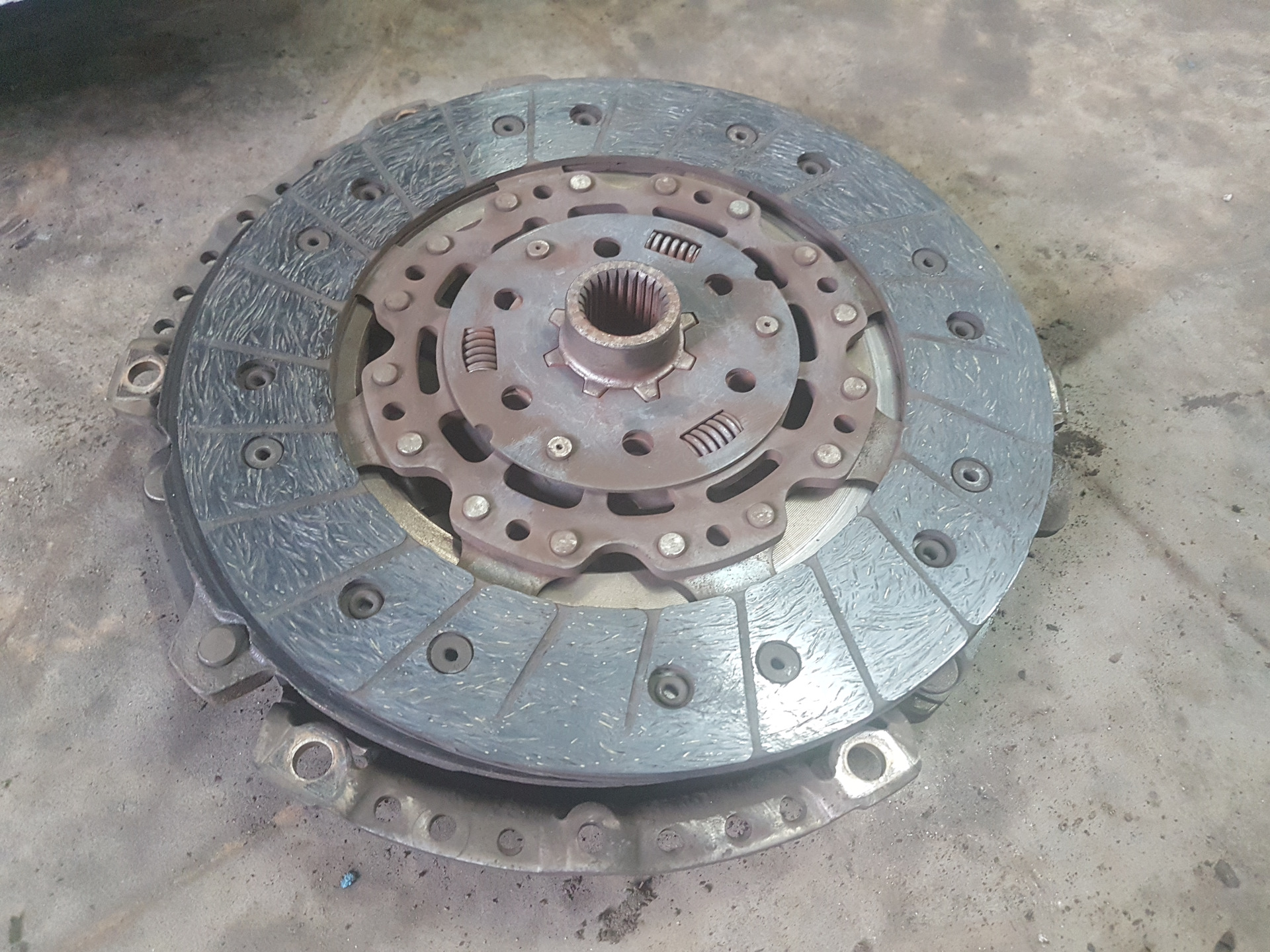 комплект сцепления ситроен с3 пикассо 1. ситроен ц4 замена сцепления. Luk диск сцепления на ситроен с4 гранд пикассо 1,6. 6 мкпп 2013. сцепление ситроен гранд пикассо.