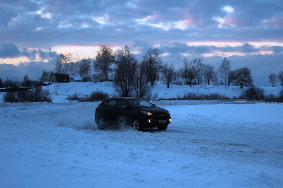 Выходные, Подольск, озеро, STI, Кадила, Иикс — Hyundai ix35, 2 л, 2012 ...