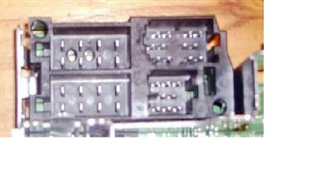 Подключение к штатной магнитоле аух шнура. — Renault Megane II, 1,6 л ...