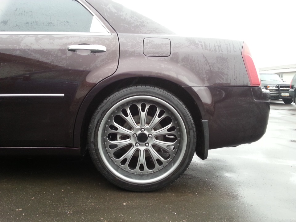 Фото в бортжурнале Chrysler 300C (1G)