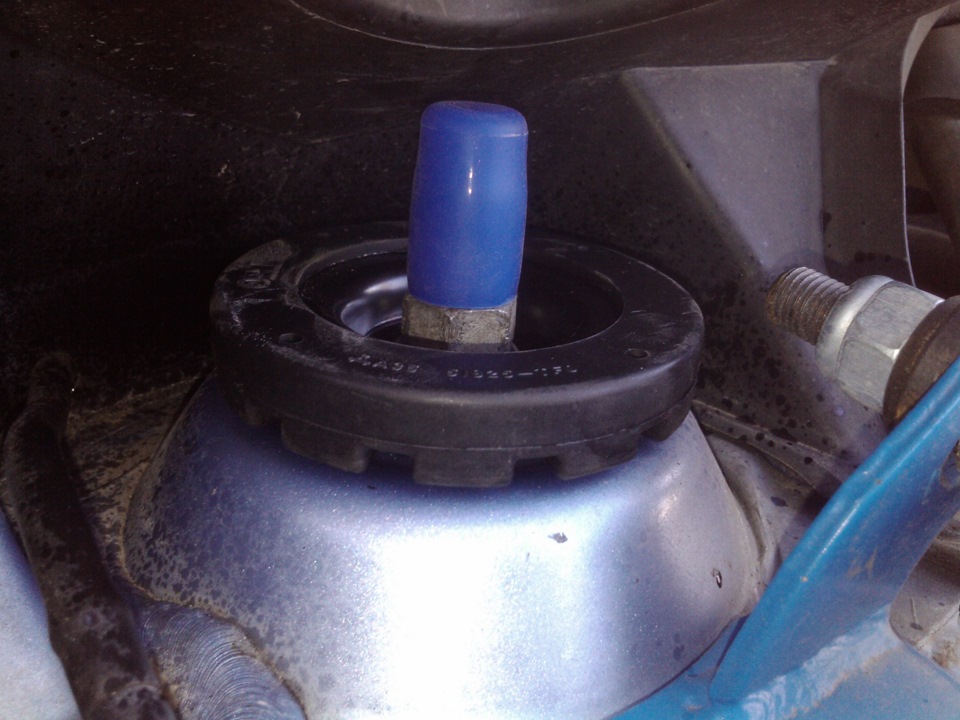 Замена шаровых опор и сайлентблоков - Honda Fit (1G), 1,5 л, 2002 года запчасти 