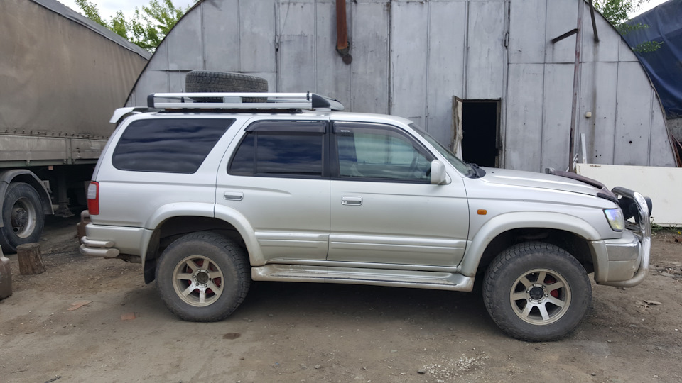 Toyota Hilux Surf 185