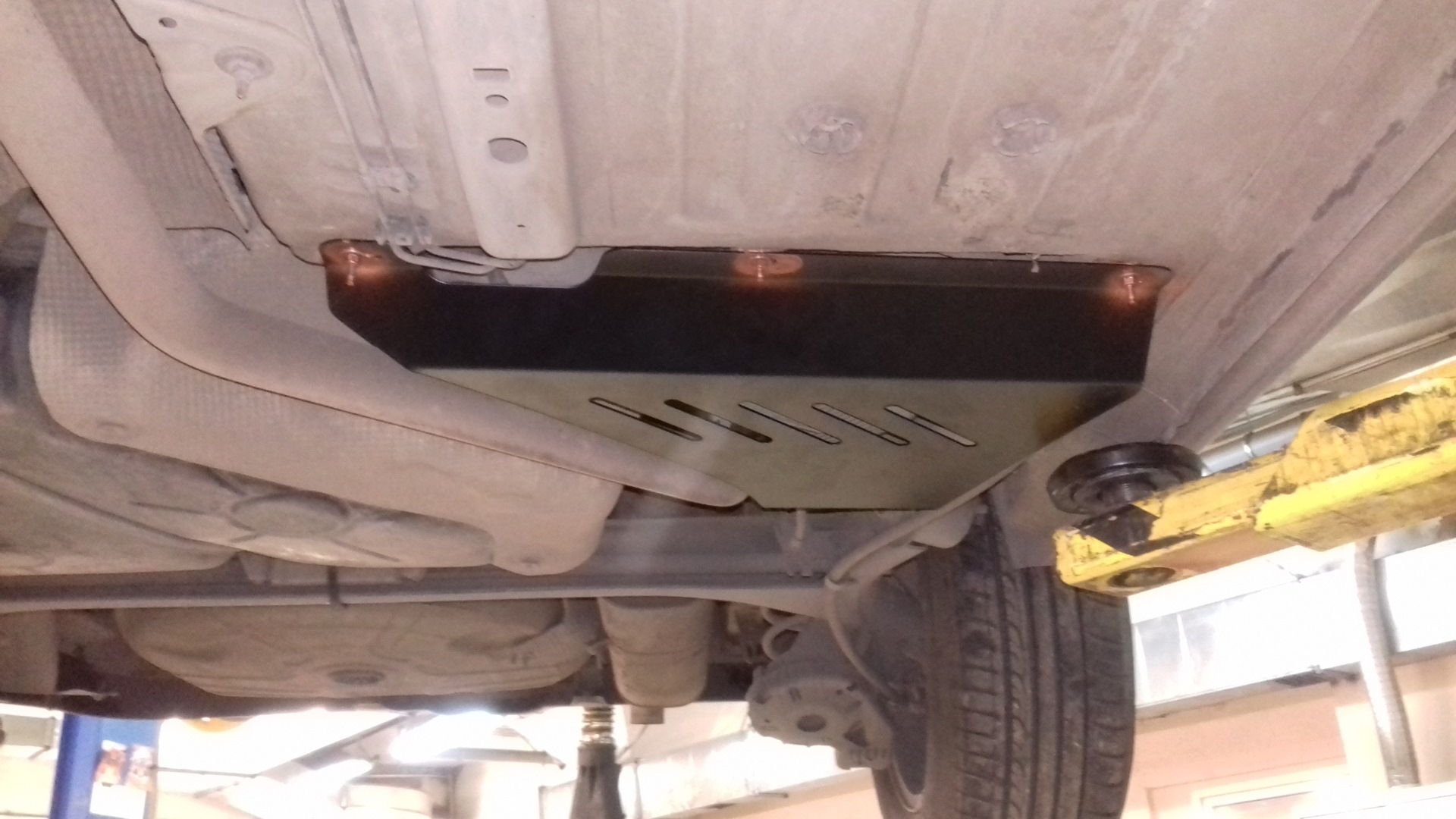 накладки на днище