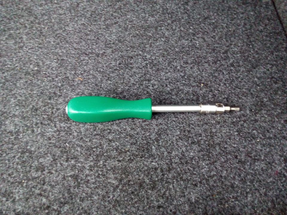 72fcg6s 960 Как открыть люк бензобака фольксваген тигуан