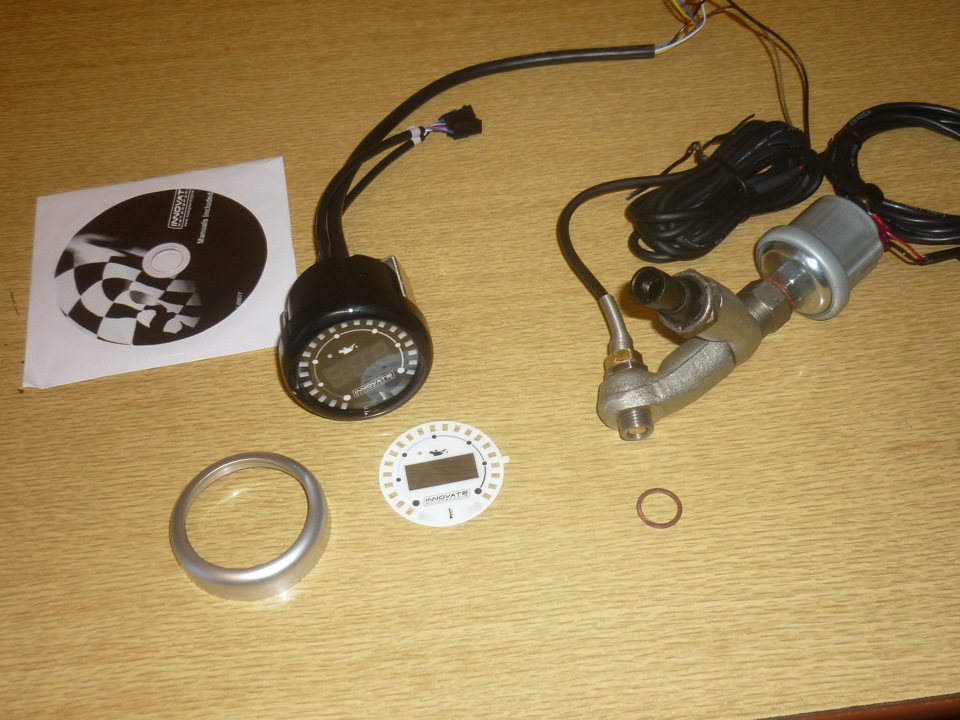 Указатель давления масла ваз 2106. Прибор датчик давления масла ваз 2106. Манометрические термометры принцип действия. Датчик прибора установлен. Датчик давления масла на прибор ваз 2105.