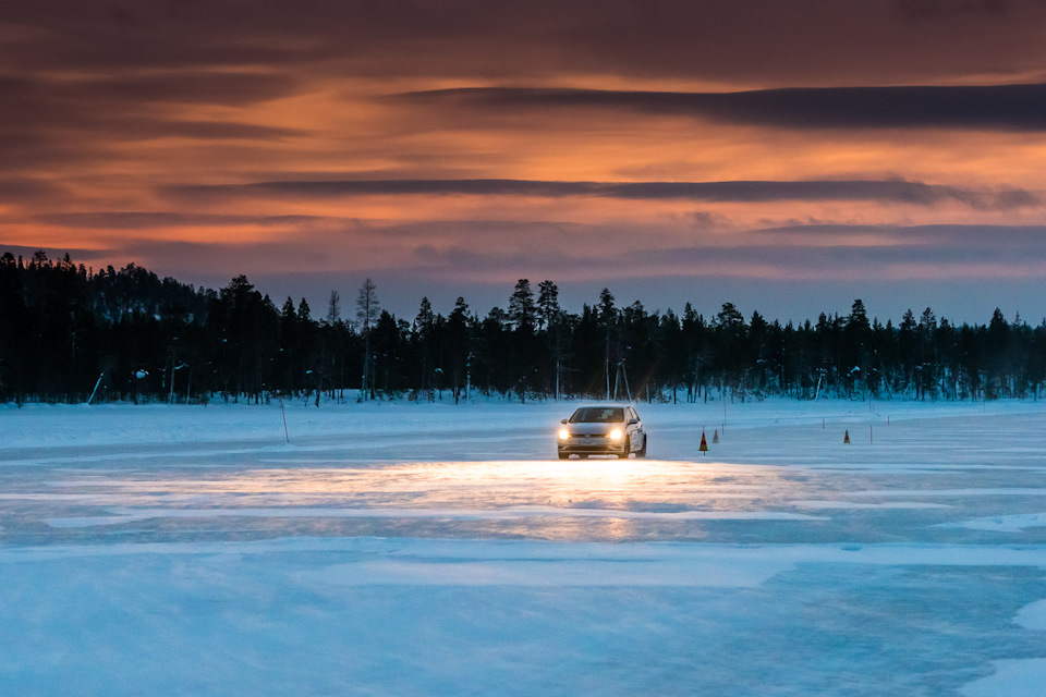 How to come to terms with winter what the bus bulb and the first test of the Nokian Hakkapeliitta R3