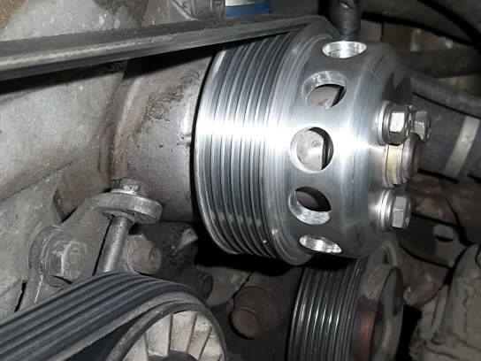 Как снять шкив помпы змз 406 Небольшие покупочки - ГАЗ 31105, 4 л, 2005 года аксессуары DRIVE2