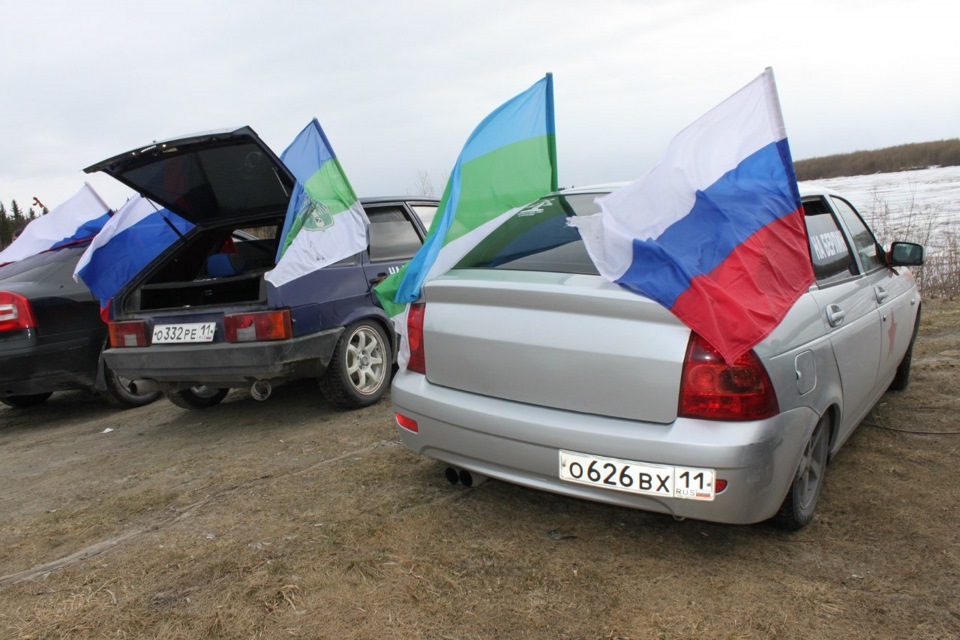 Заварить крышку багажника приора