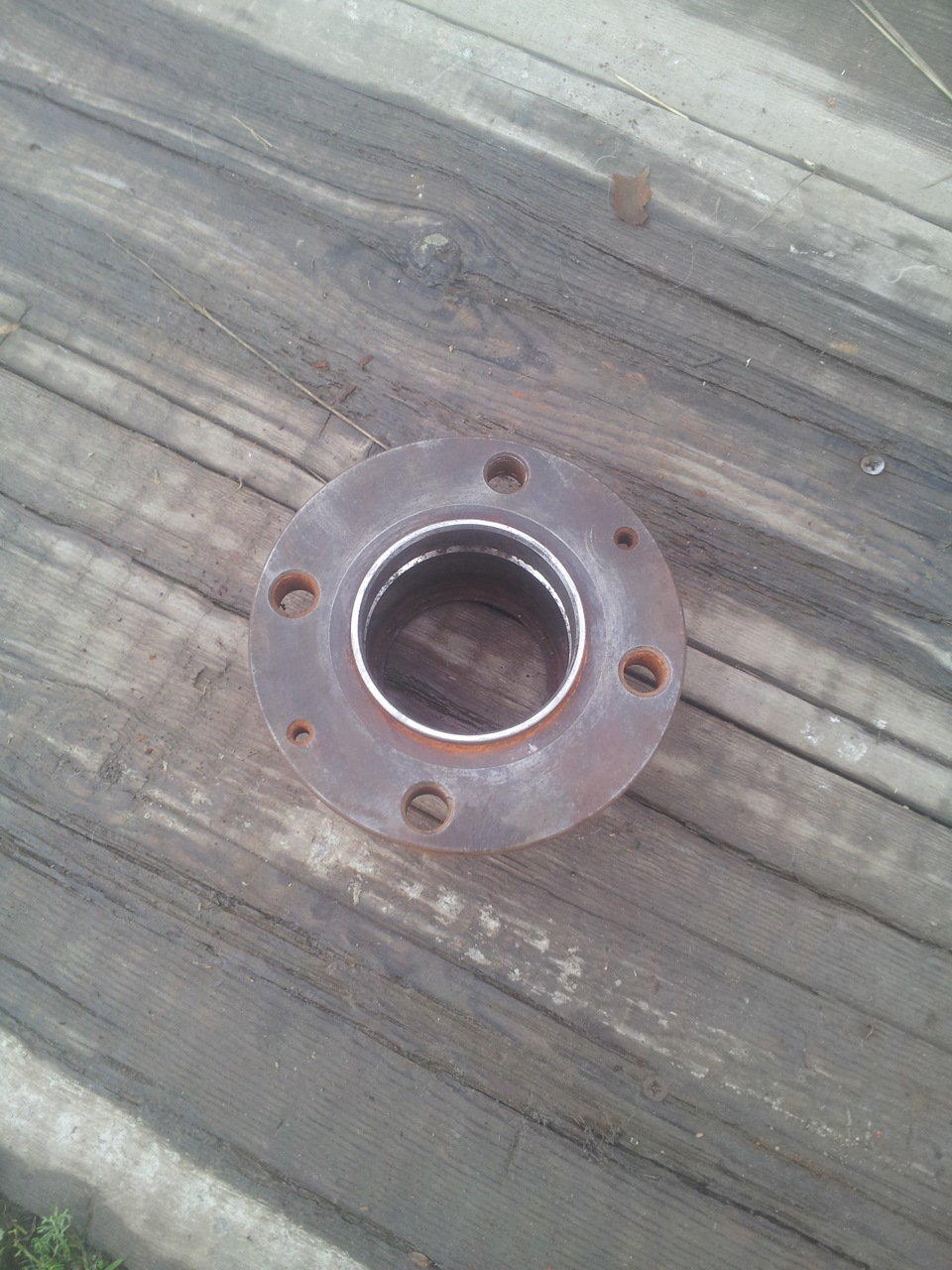 замена заднего ступичного подшипника — Москвич 2141, 1,7 л, 1993 года ...