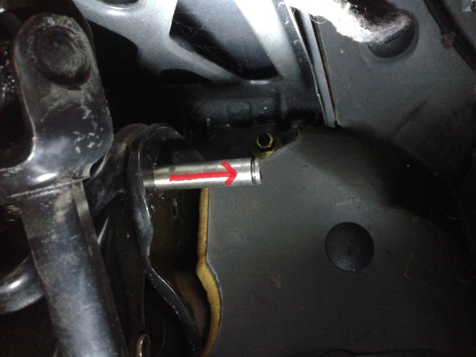 Замена трещотки педали сцепления. — Renault 21, 1,7 л, 1992 года ...