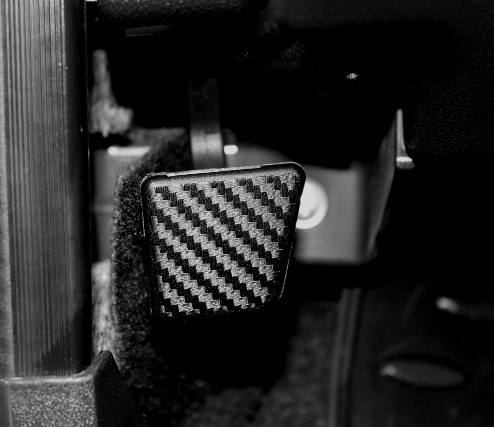 мелочи в карбон + пепелка by Largus — Lada Приора седан, 1,6 л, 2012 ...