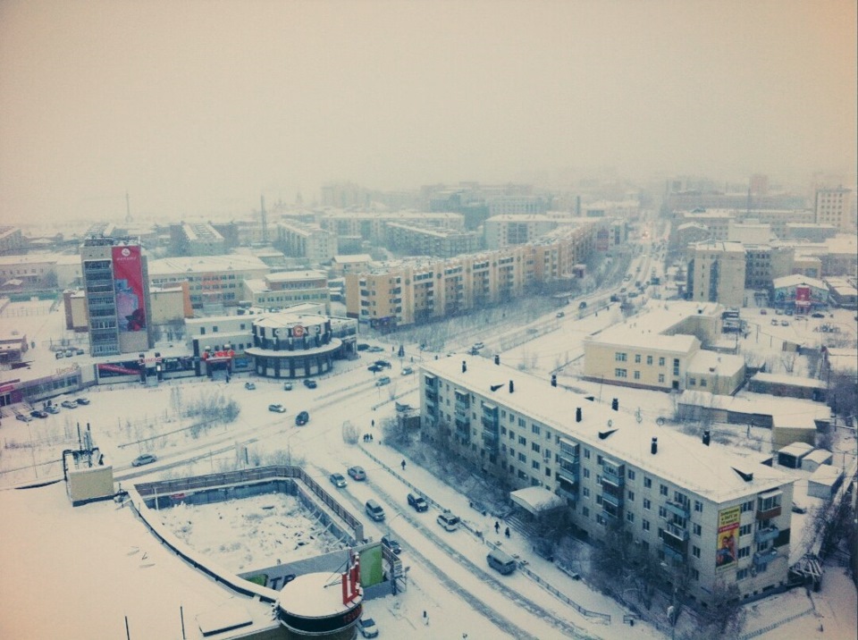 Якутск ru. Якутск зимой. Город Якутск зимой. Якутия зима город. Якутск зимой сверху.