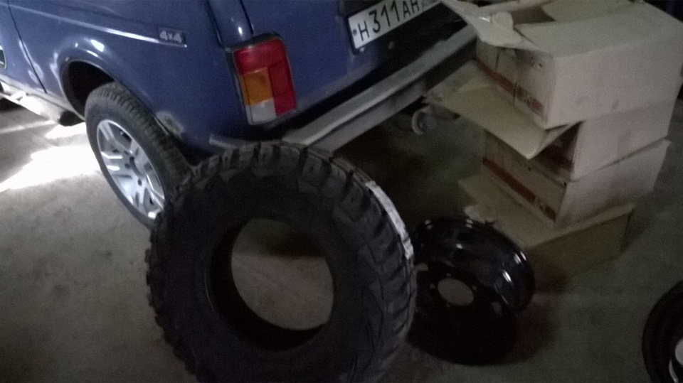 Колеса Кумхо МТ31 — Lada 4x4 3D, 1,7 л, 2008 года | аксессуары | DRIVE2