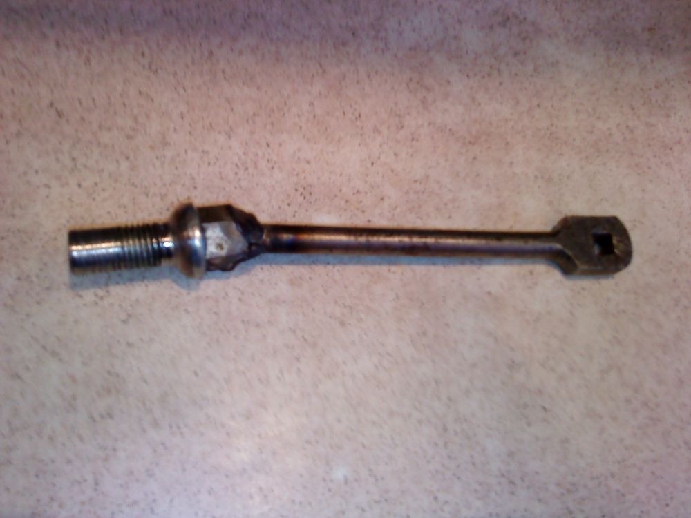 Сорвали болт на колесе что делать