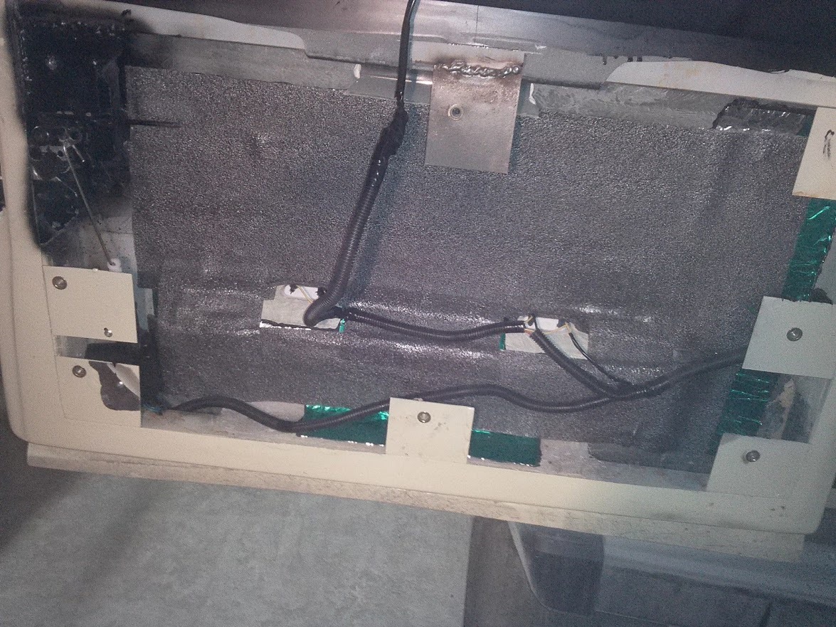 Установка допов ч.13 (Почему сыро под шумкой в ногах водителя?) — Lada ...