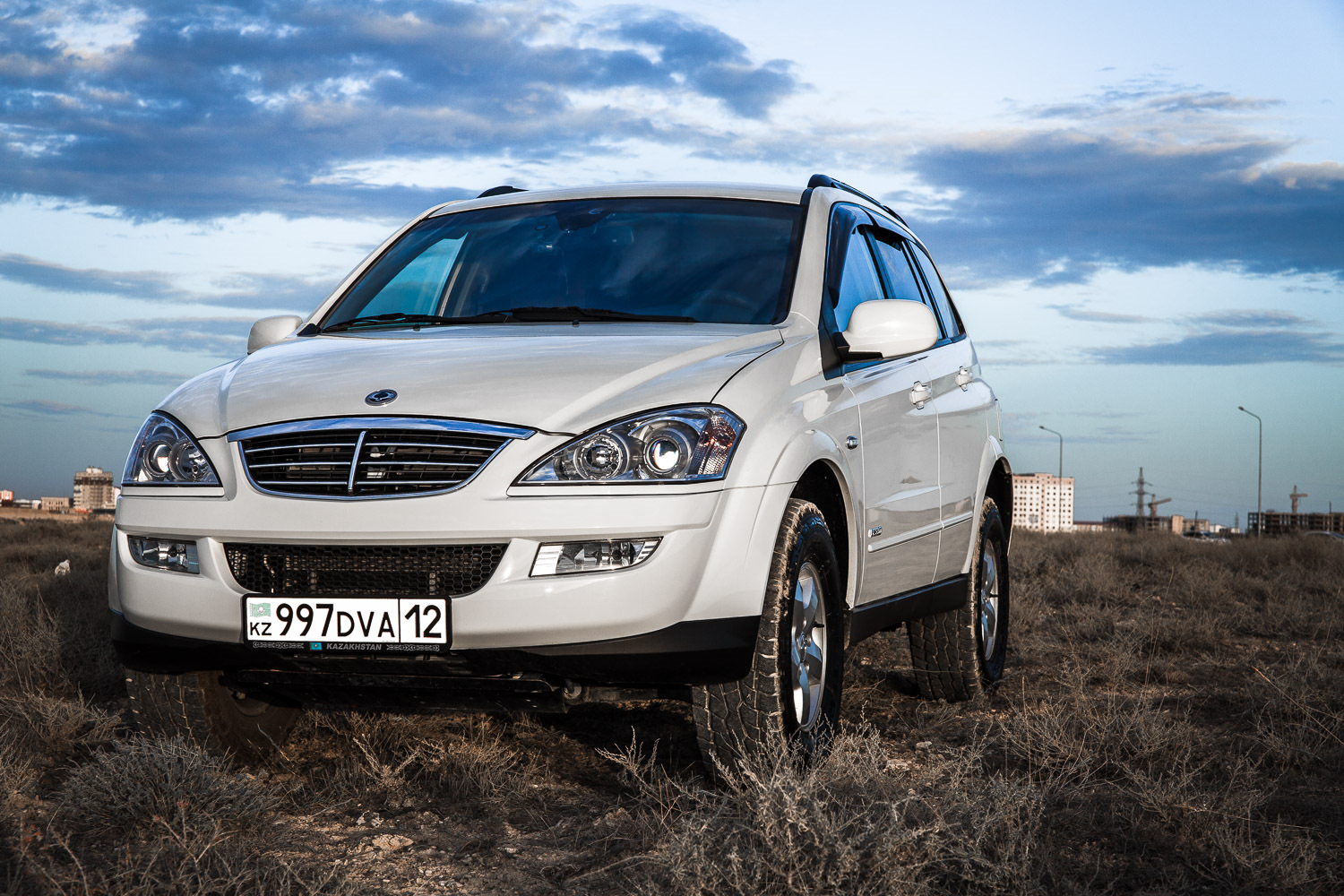 Ssangyong kyron 2013 год