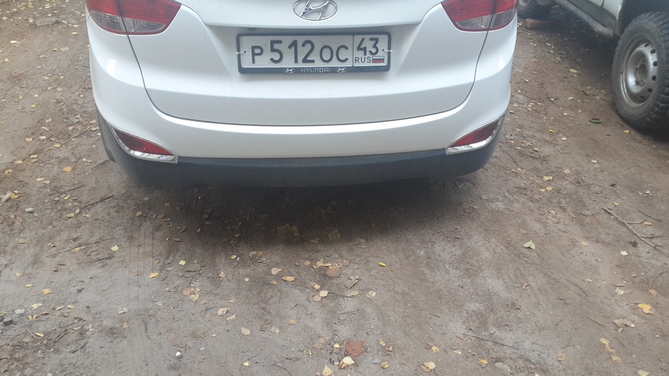 хромированые накладки — Hyundai ix35, 2 л, 2011 года | аксессуары | DRIVE2
