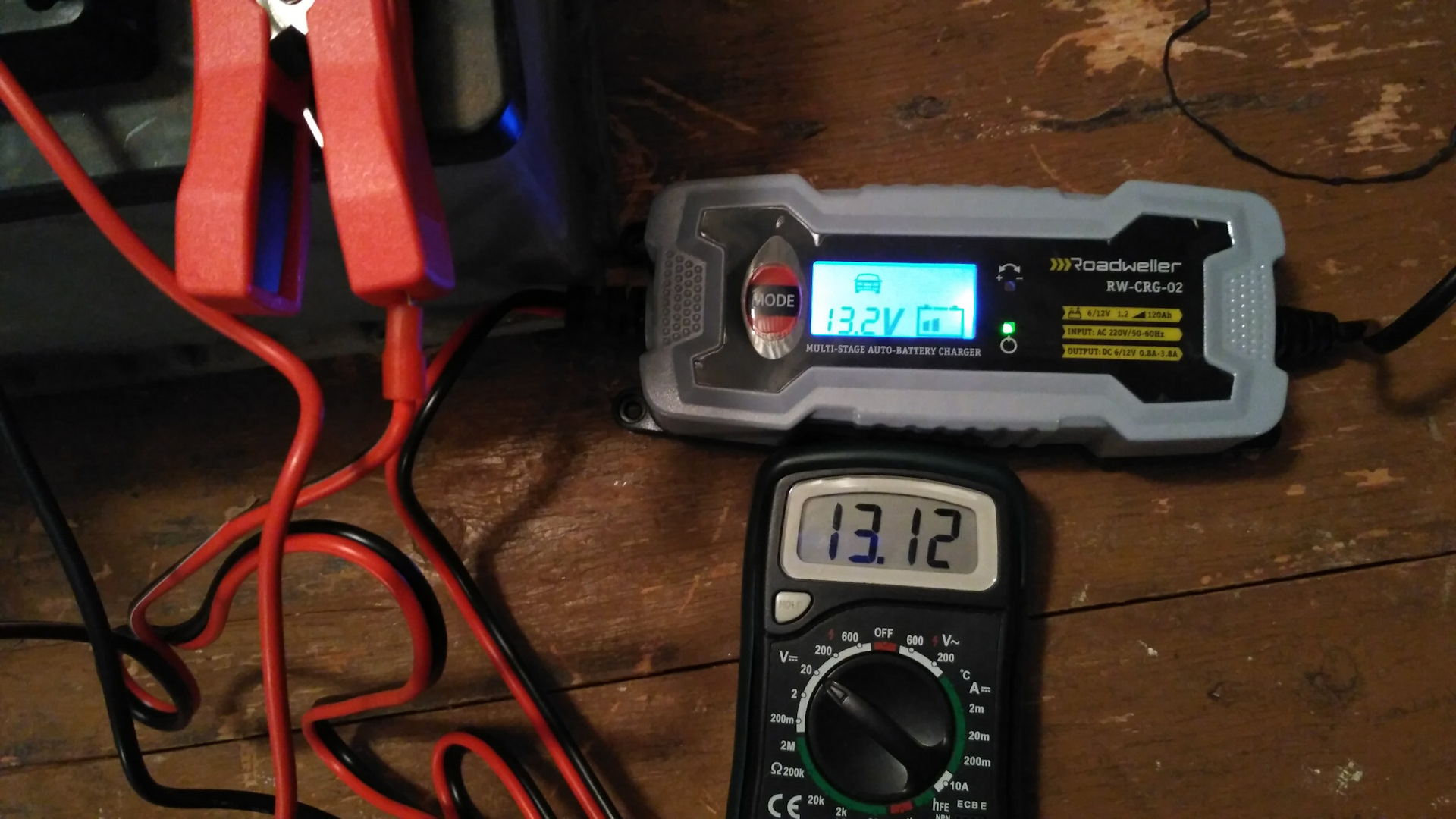 Зарядное устройство Roadweller RW-CRG-02 — Volkswagen Golf Mk7, 1,4 л, 2013 года