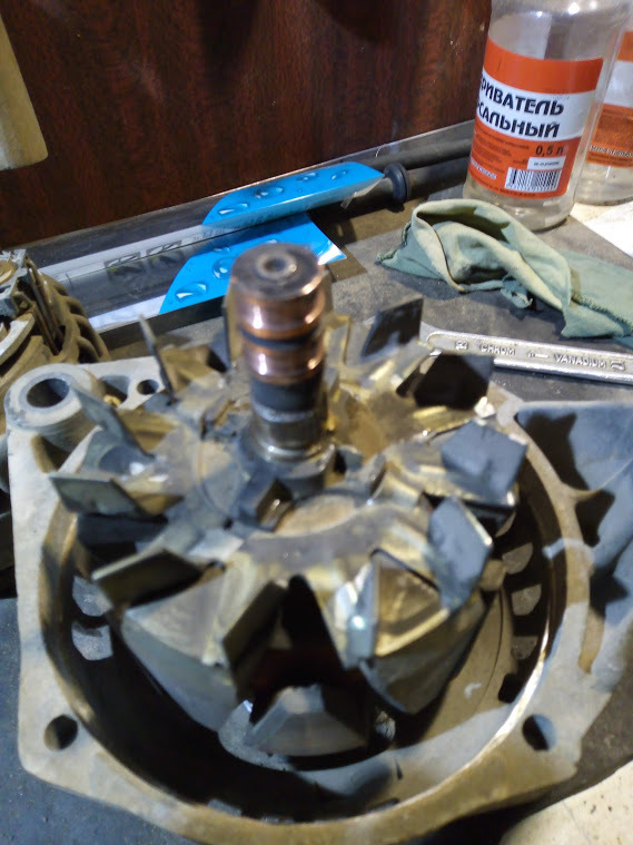 Замена контактных колец генератора — Lada Калина универсал, 1,6 л, 2012 ...