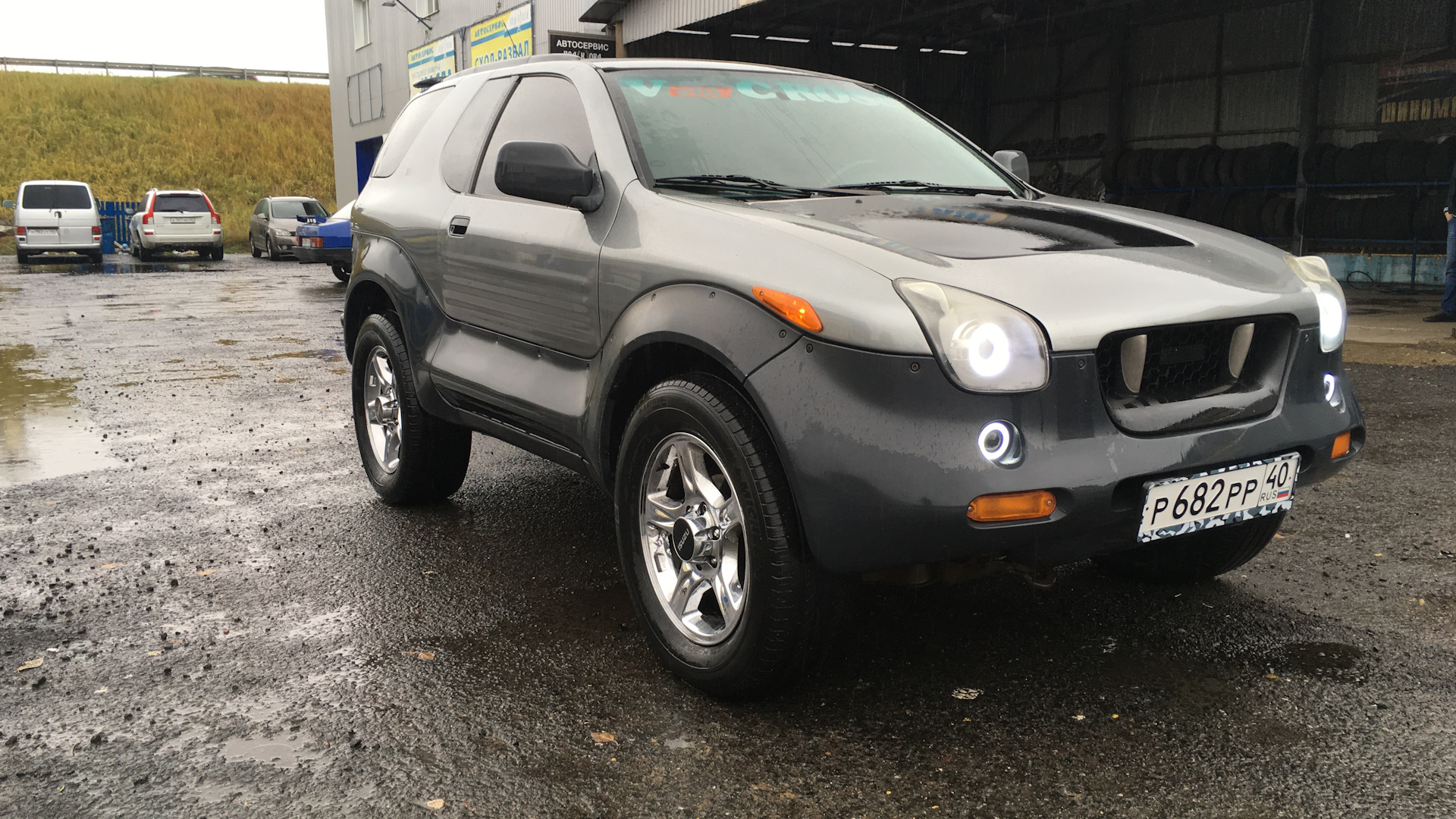 Isuzu VEHICROSS 1999